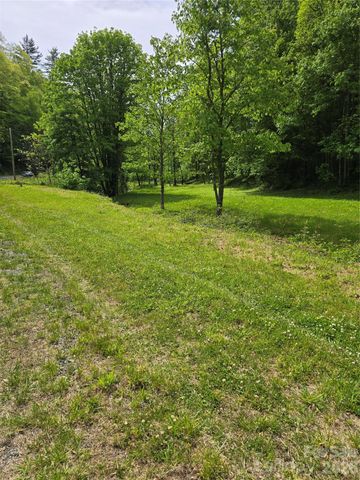 99999 Roaring Fork Road, Mars Hill, NC 28754