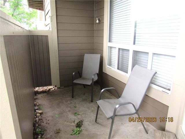 11130 Nieman Road 101, Overland Park, KS 66210