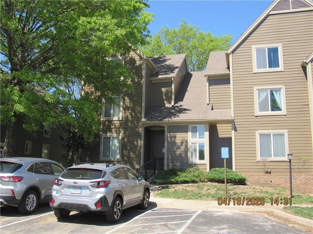 11130 Nieman Road 101, Overland Park, KS 66210