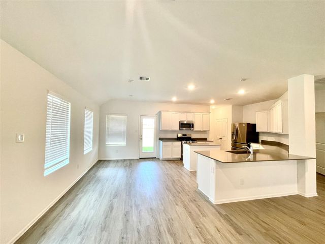 5011 Viridian Forrest Drive, Rosenberg, TX 77469