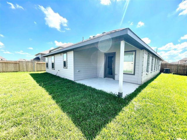 5011 Viridian Forrest Drive, Rosenberg, TX 77469