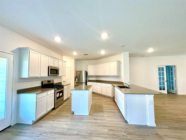 5011 Viridian Forrest Drive, Rosenberg, TX 77469