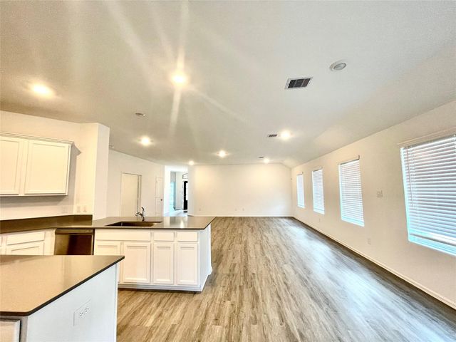 5011 Viridian Forrest Drive, Rosenberg, TX 77469