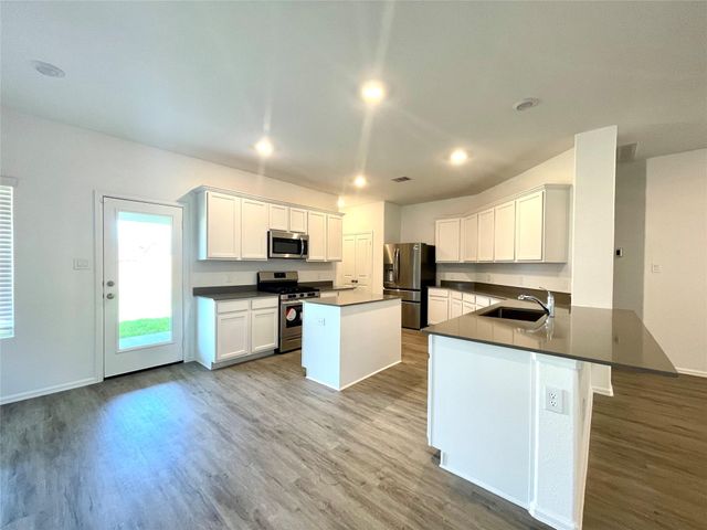 5011 Viridian Forrest Drive, Rosenberg, TX 77469