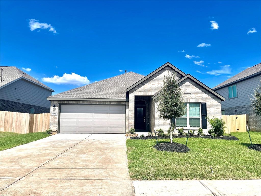 5011 Viridian Forrest Drive, Rosenberg, TX 77469