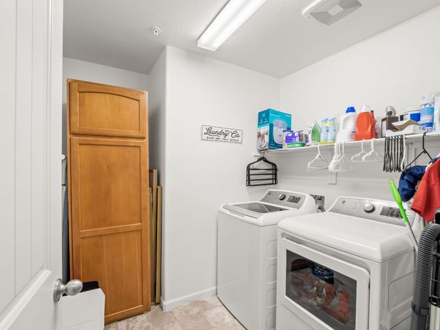 944 S Clover Avenue, Fresno, CA 93727