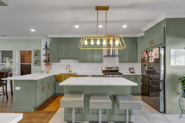 3140 Harvey Avenue, Berwyn, IL 60402