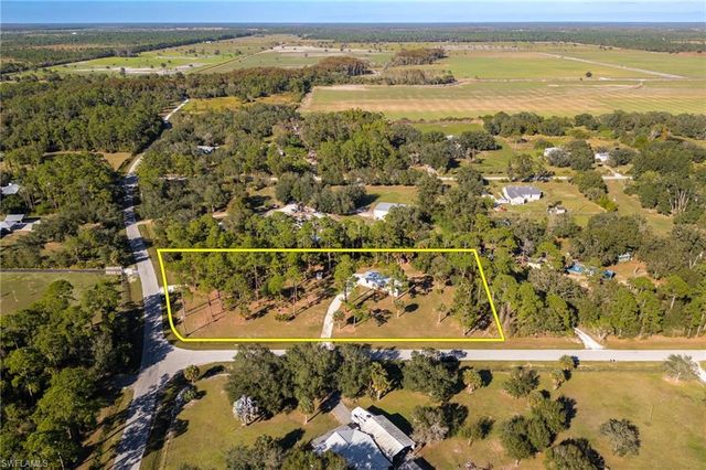 250 Trader RD, Labelle, FL 33935