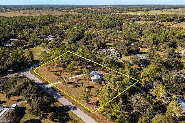 250 Trader RD, Labelle, FL 33935