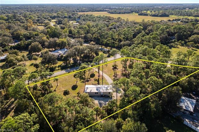 250 Trader RD, Labelle, FL 33935