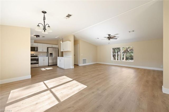 250 Trader RD, Labelle, FL 33935