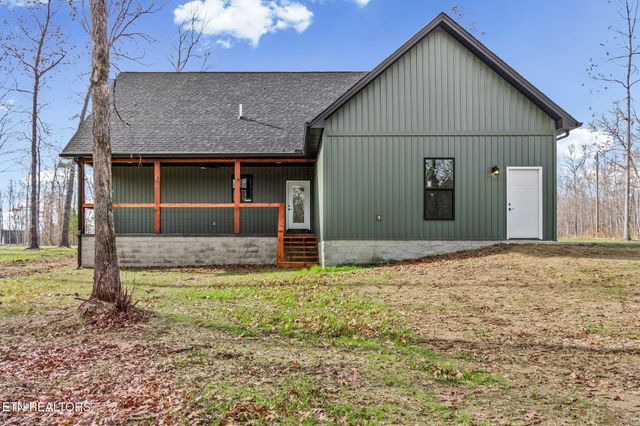 1174 Hargis Rd, Grimsley, TN 38565