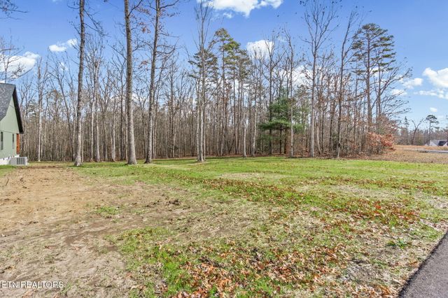 1174 Hargis Rd, Grimsley, TN 38565