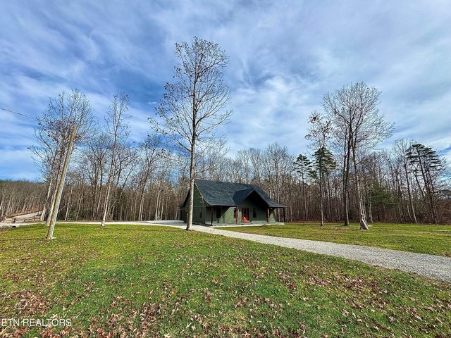 1174 Hargis Rd, Grimsley, TN 38565