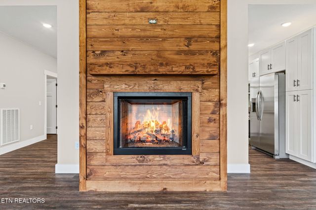 1174 Hargis Rd, Grimsley, TN 38565