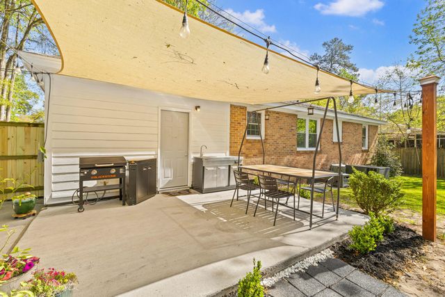 106 Pine Lane, Summerville, SC 29485