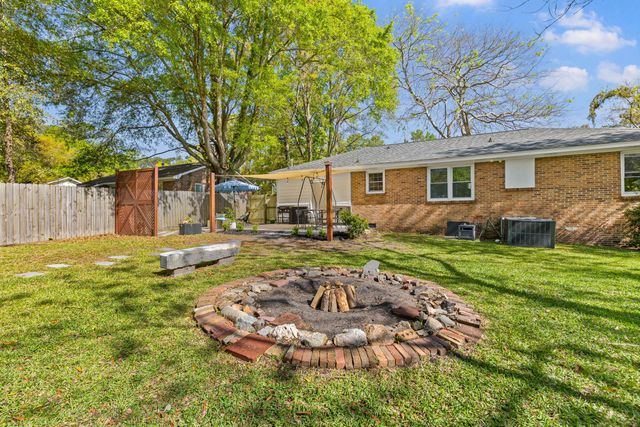 106 Pine Lane, Summerville, SC 29485