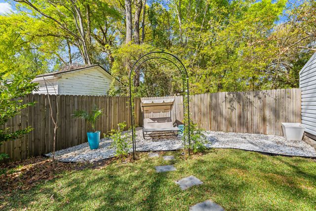 106 Pine Lane, Summerville, SC 29485