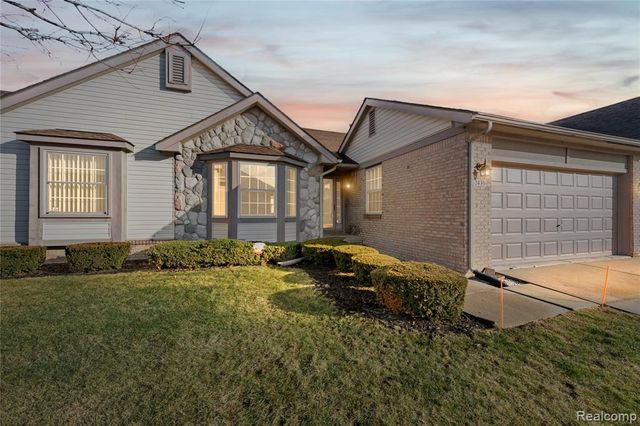 42430 Park Ridge Way, Clinton Township, MI 48038