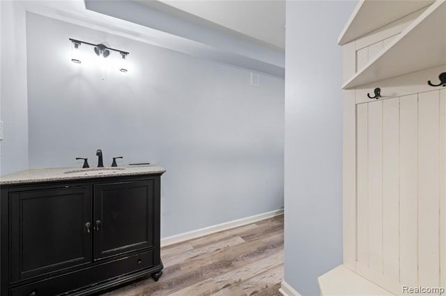 42430 Park Ridge Way, Clinton Township, MI 48038