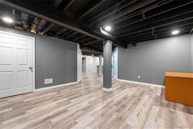 42430 Park Ridge Way, Clinton Township, MI 48038