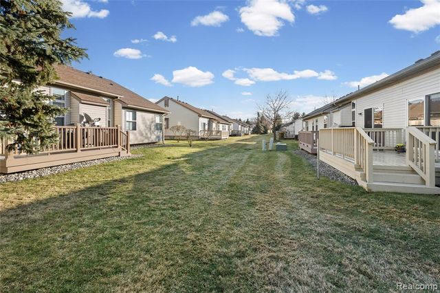 42430 Park Ridge Way, Clinton Township, MI 48038