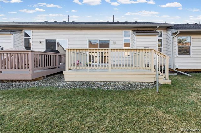 42430 Park Ridge Way, Clinton Township, MI 48038