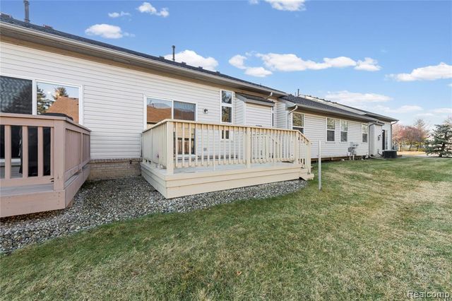 42430 Park Ridge Way, Clinton Township, MI 48038