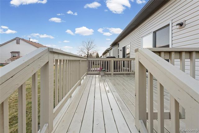 42430 Park Ridge Way, Clinton Township, MI 48038