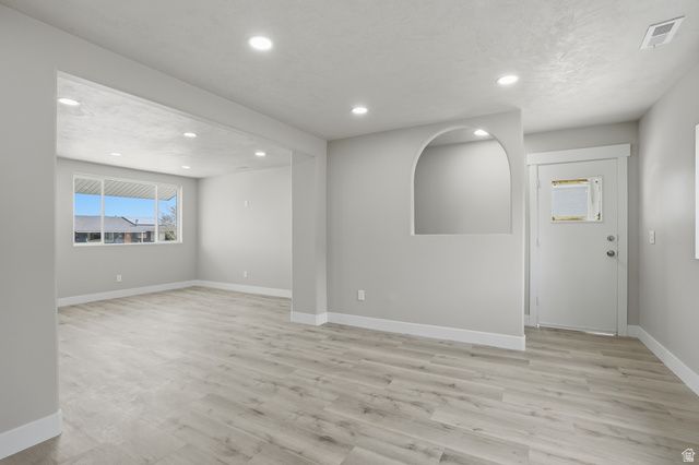 5336 S CHARLOTTE AVE, Salt Lake City, UT 84118