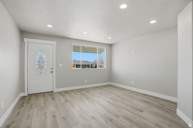 5336 S CHARLOTTE AVE, Salt Lake City, UT 84118