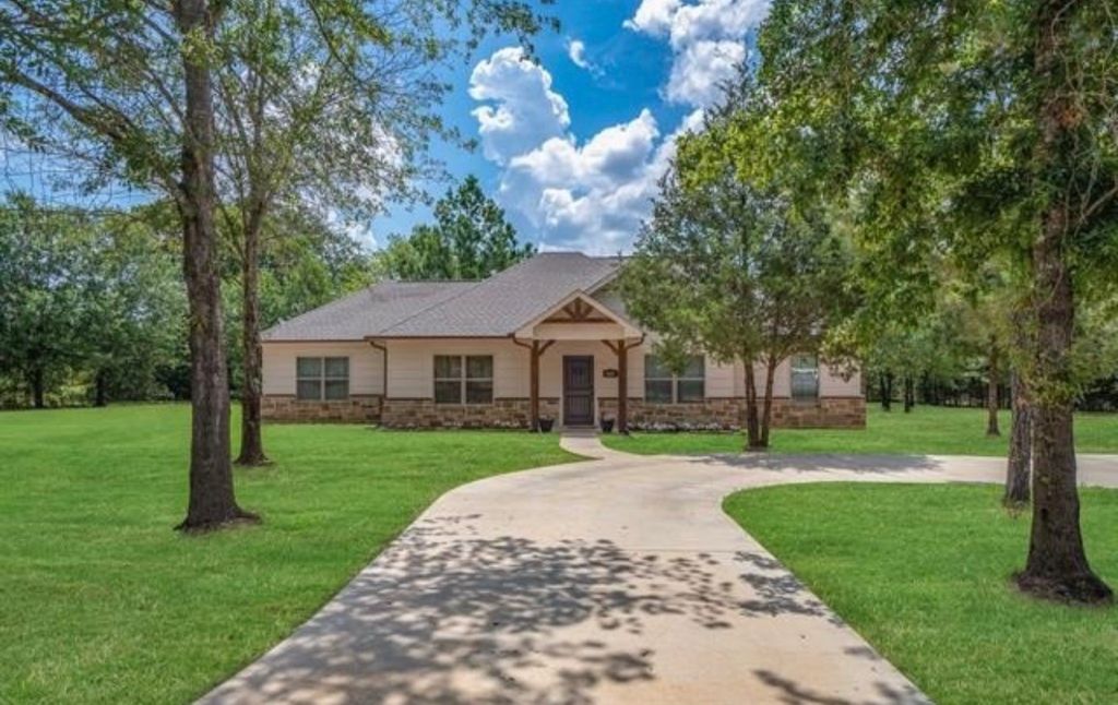 531 VZ County Road 2315, Canton, TX 75103