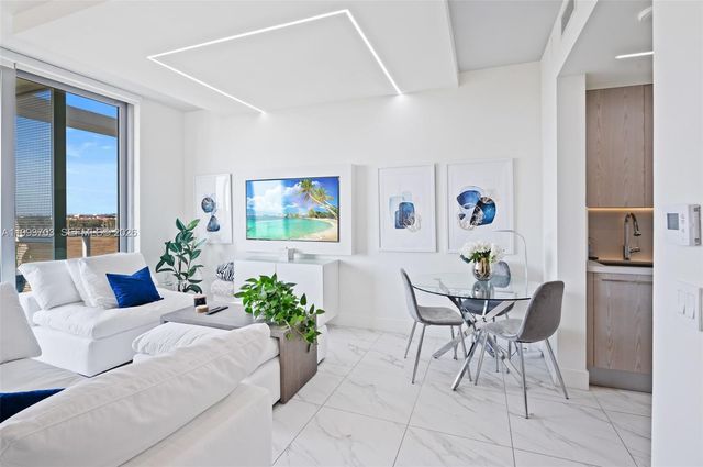 2000 Metropica Way 508, Sunrise, FL 33323