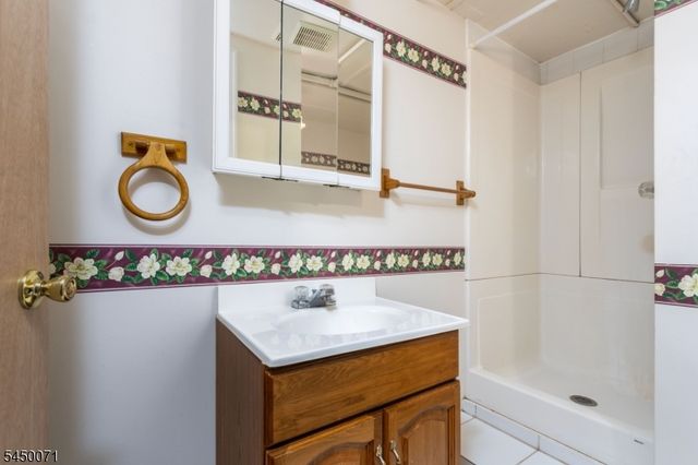 540 E Main St, Bridgewater Twp., NJ 08807