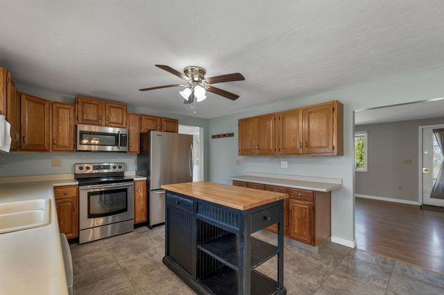 6 Marilyn Drive, Belmont, NH 03220