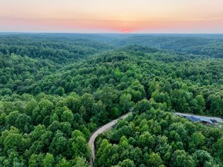 1 Remnant Way, Linden, TN 37096