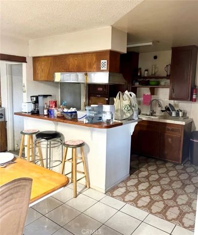4413 W 5th, Santa Ana, CA 92703
