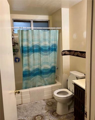 4413 W 5th, Santa Ana, CA 92703