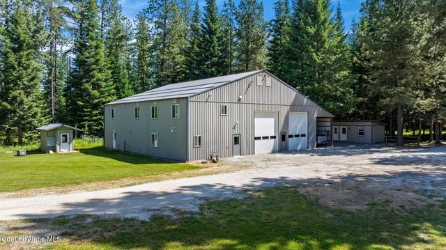4719 Selle Rd, Sandpoint, ID 83864