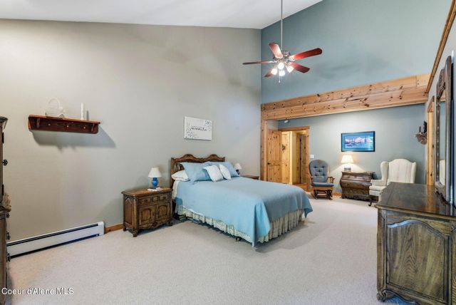 4719 Selle Rd, Sandpoint, ID 83864