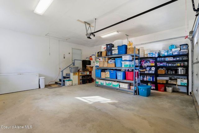 4719 Selle Rd, Sandpoint, ID 83864