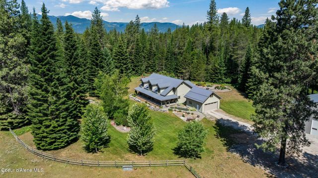 4719 Selle Rd, Sandpoint, ID 83864