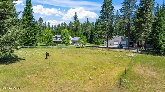 4719 Selle Rd, Sandpoint, ID 83864