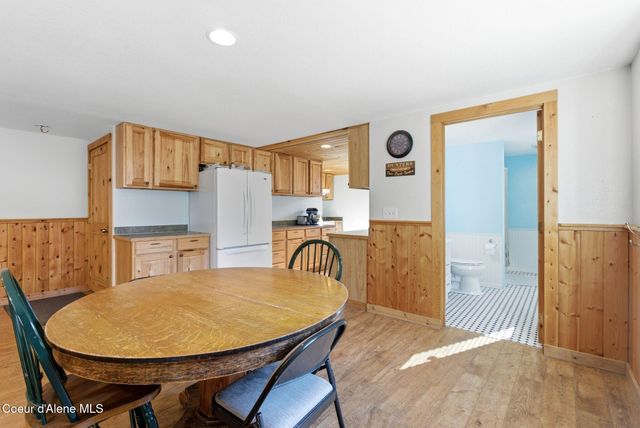 4719 Selle Rd, Sandpoint, ID 83864