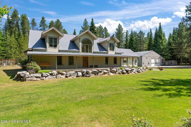 4719 Selle Rd, Sandpoint, ID 83864