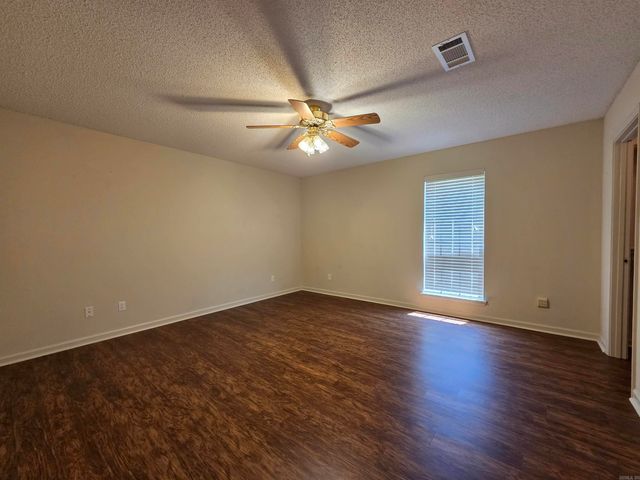 31 Summerset Place, Pine Bluff, AR 71603