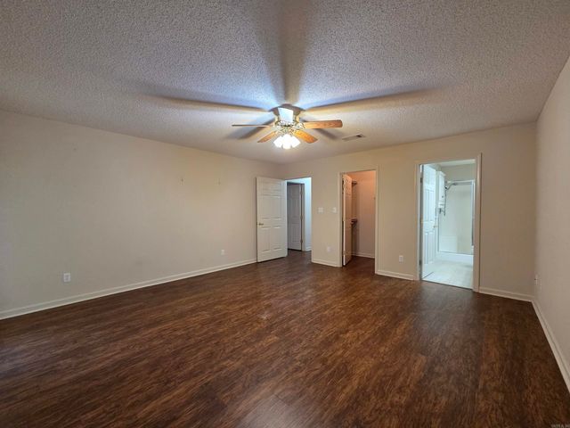 31 Summerset Place, Pine Bluff, AR 71603