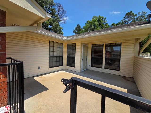 31 Summerset Place, Pine Bluff, AR 71603