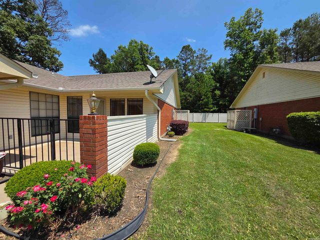 31 Summerset Place, Pine Bluff, AR 71603