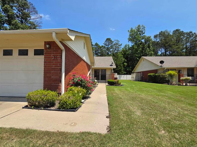 31 Summerset Place, Pine Bluff, AR 71603